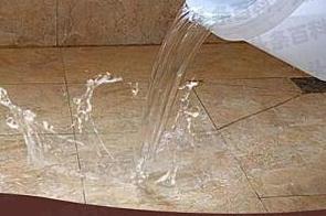 金坛漏水维修 免砸砖防水材料该如何施工